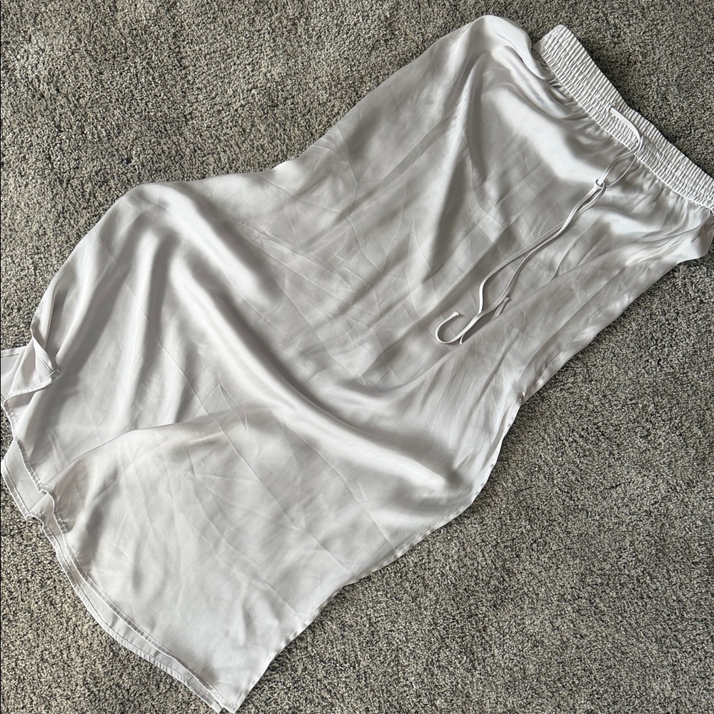 H&M Light Gray Satin Skirt